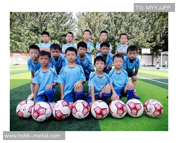 小孩神奇呼唤奇迹时刻足球巨星纷纷现身绿茵场共舞梦想